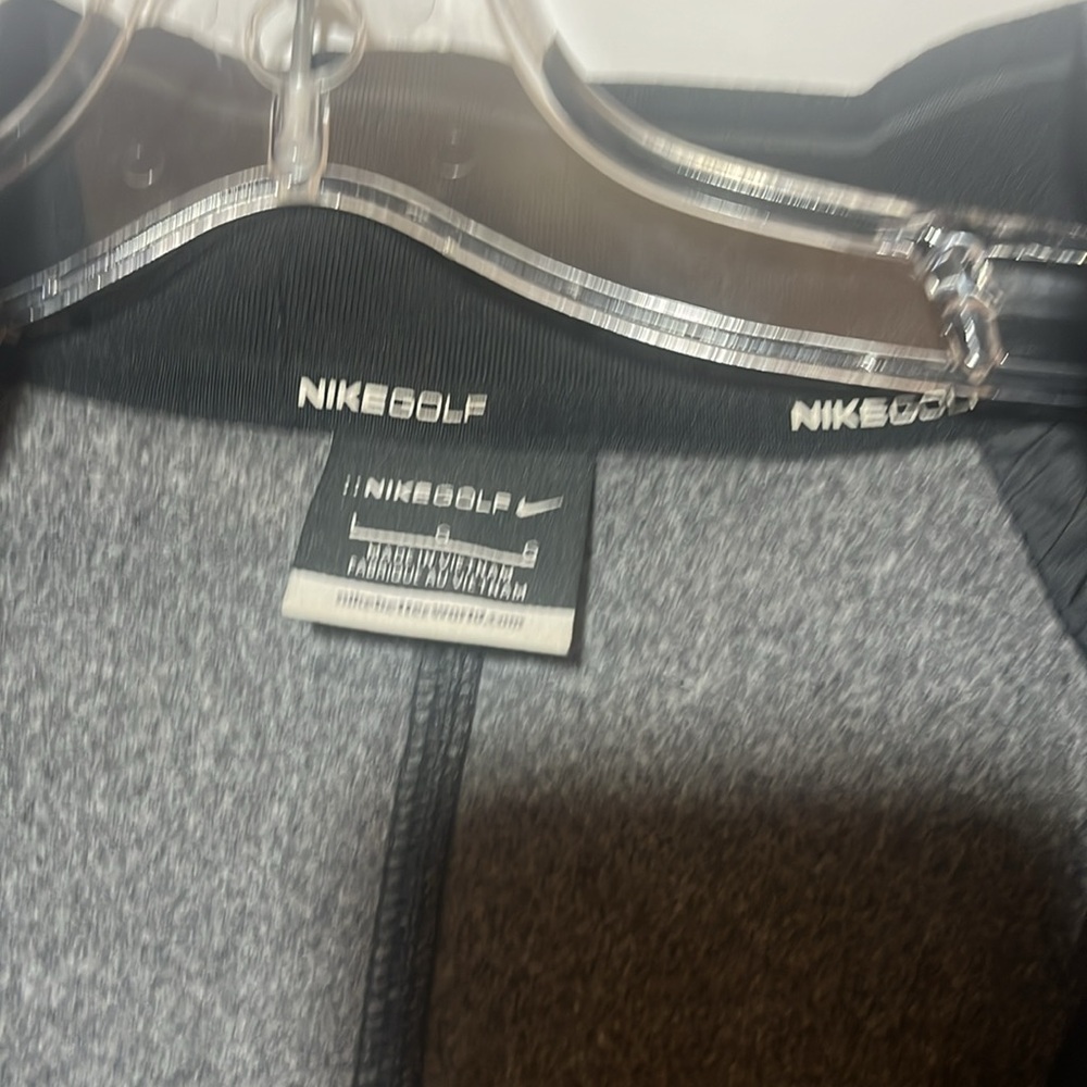 Nike Golf Jacket - Picture 2 of 4